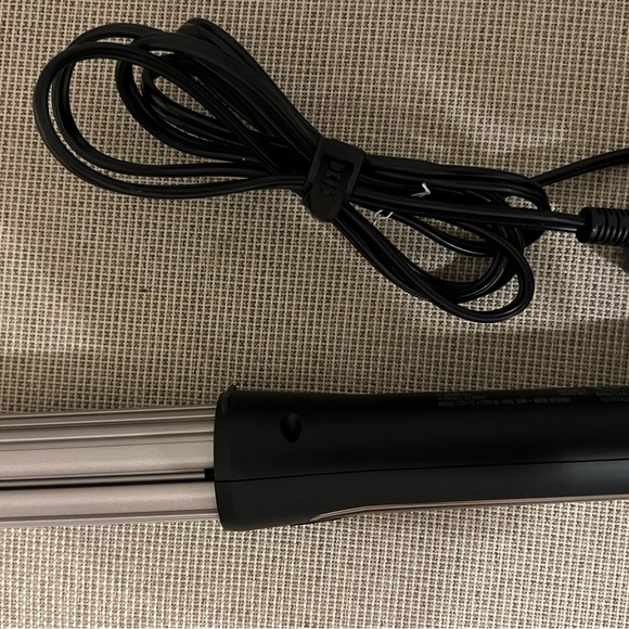 InfinitiPRO By Conair Cool Air Styler - Picture 9 of 10